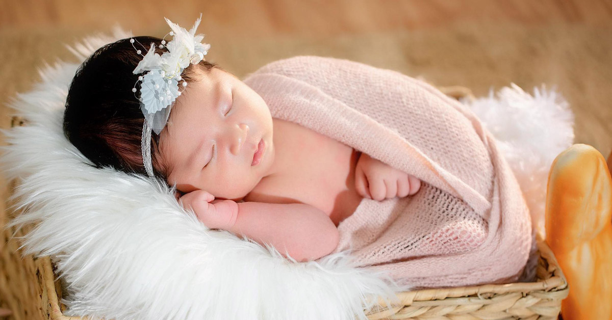 Mách mẹ 100+ tên đệm hay cho tên Hoa và ý nghĩa của tên Hoa