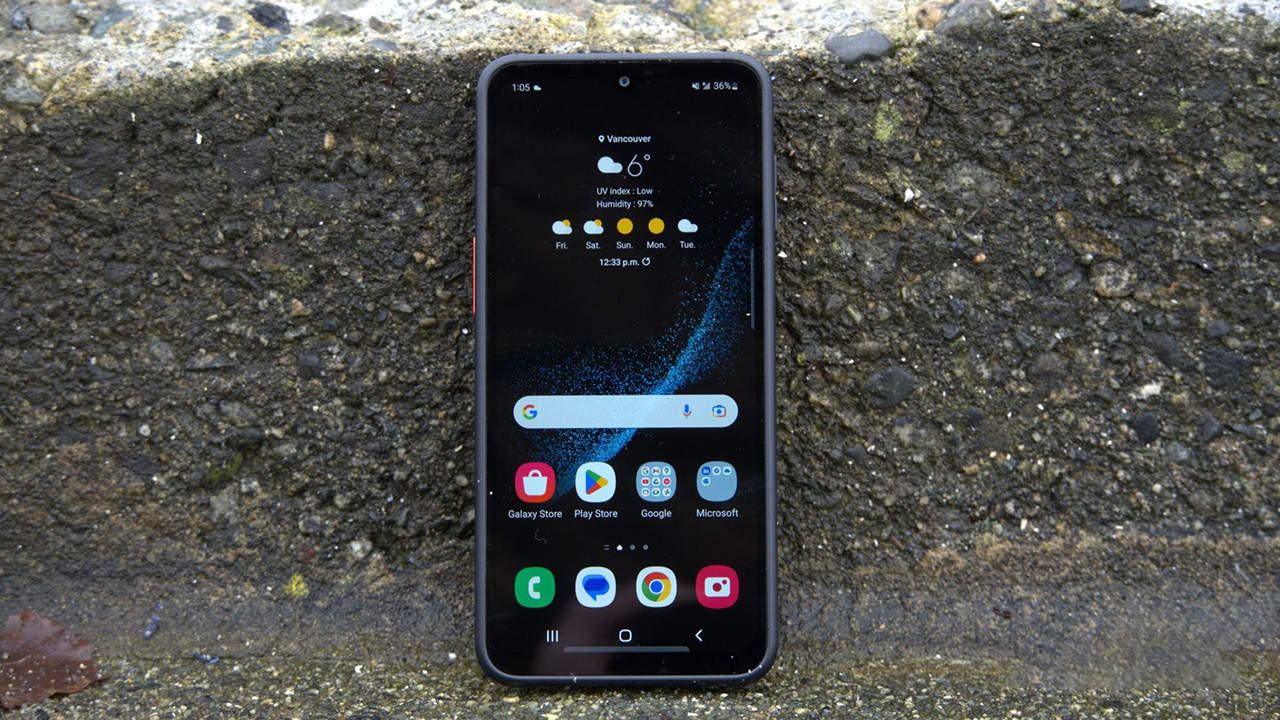 Có thể Galaxy XCover 7 được trang bị vi xử lý Dimensity 6100+ của nhà MediaTek (ảnh minh họa:Galaxy XCover 6 Pro). Nguồn: Android Authority