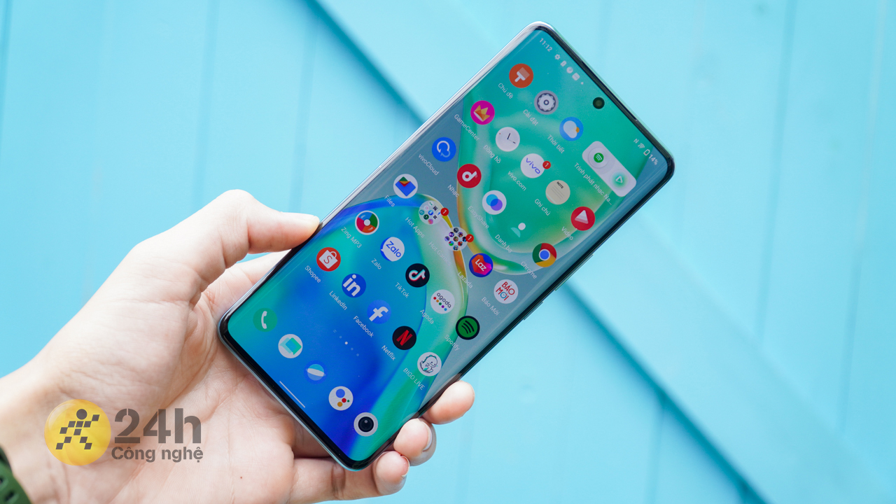 Săn ưu đãi ngày hội siêu sale, điện thoại chụp hình cực keo