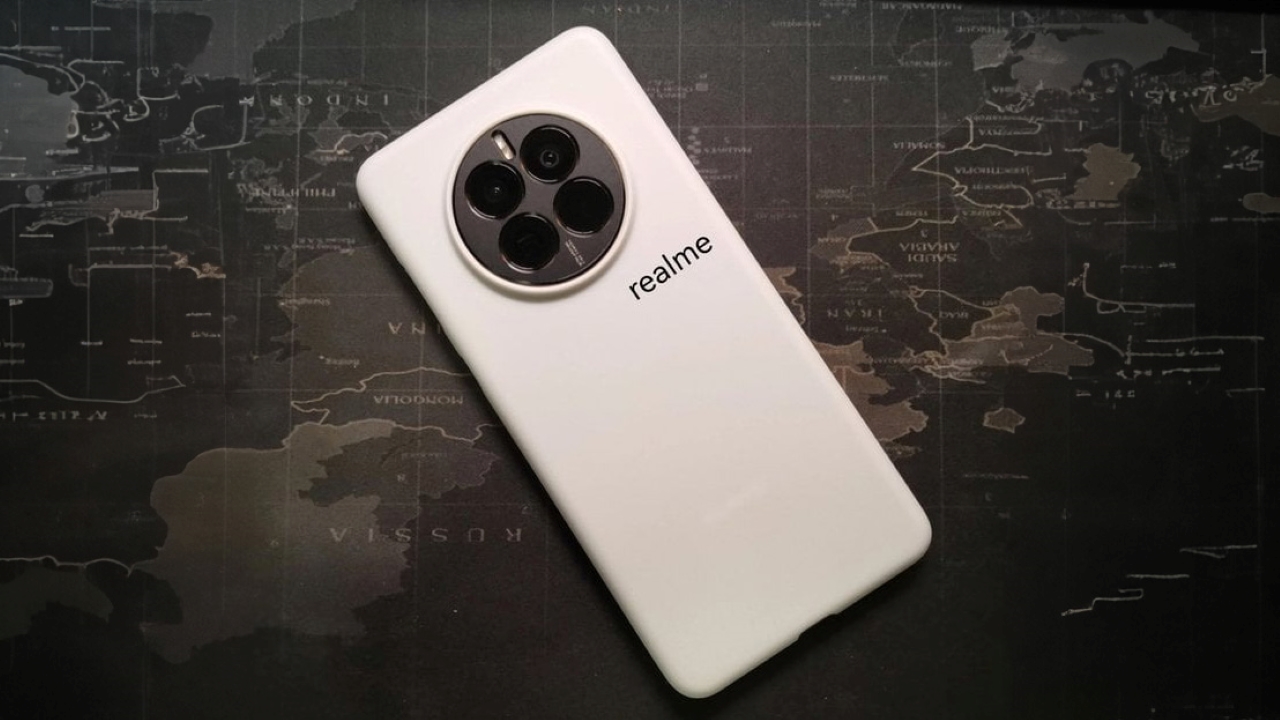 Hình ảnh thực tế bị rò rỉ được cho là của realme GT5 Pro