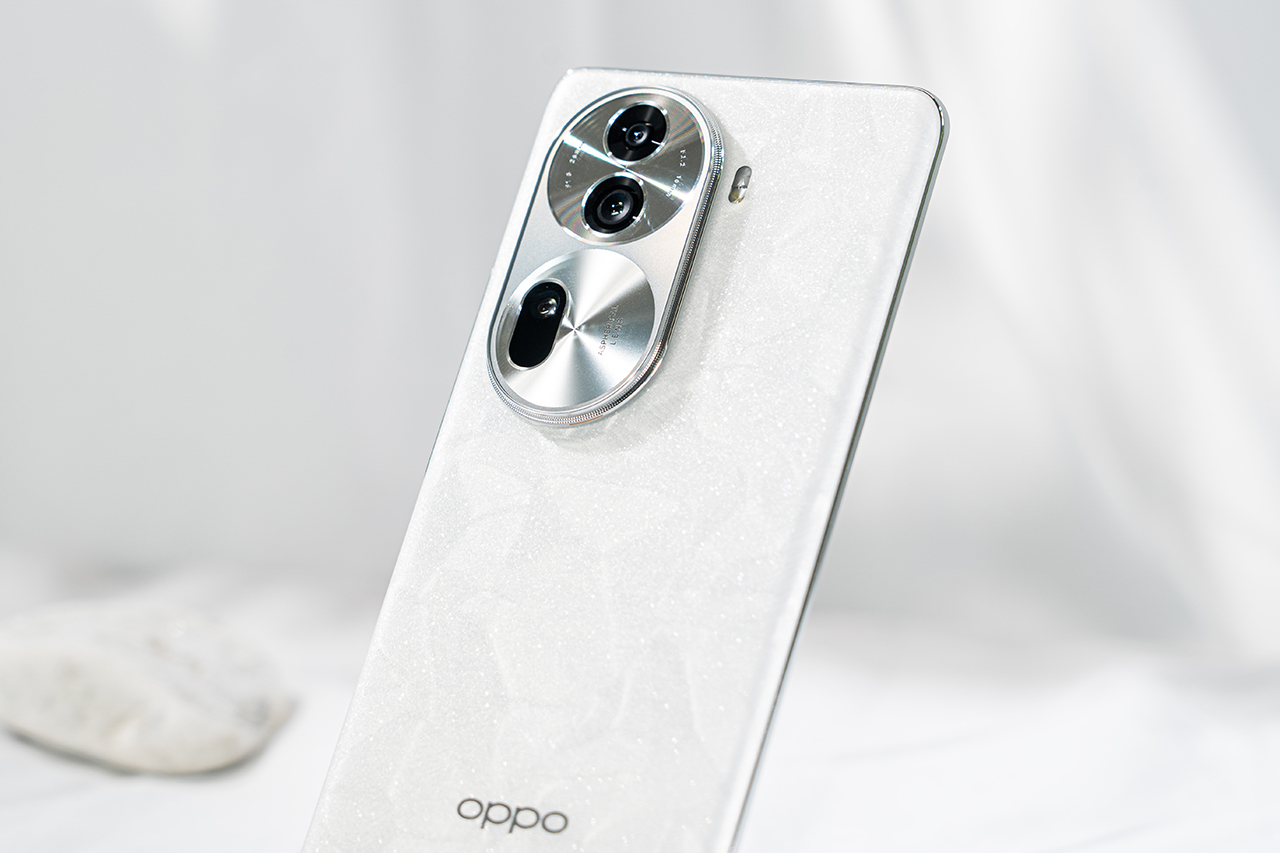 Mặt lưng OPPO Reno11 Pro được thiết kế rất đẹp. Mặt lưng OPPO Reno11 Pro được thiết kế rất đẹp.