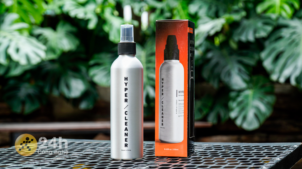 Chai xịt vệ sinh Hyper Cleaner được làm từ kim loại.