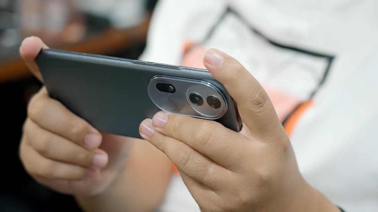 OPPO Reno11 được trang bị hệ thống camera SLR ưu việt OPPO Reno11 được trang bị hệ thống camera SLR ưu việt