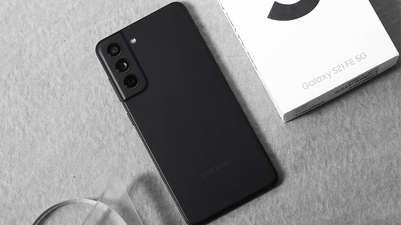 Điện thoại Galaxy dành cho Fan đang giảm giá cuối tuần này, chỉ 9.99 triệu đã có thể mua