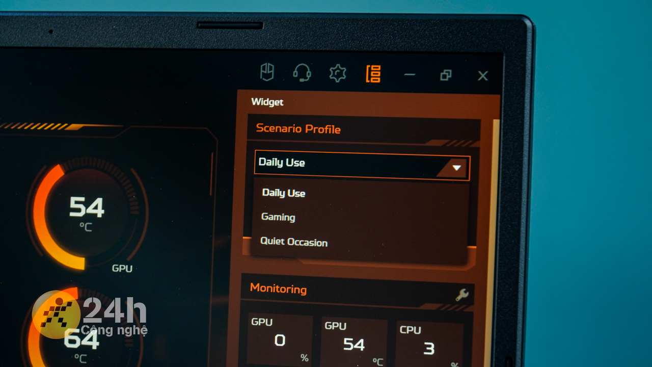 Mình sẽ thực hiện trải nghiệm chơi game trên Acer Nitro V ANV15 với chế độ hiệu năng cao