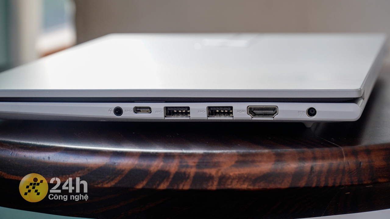 Đánh giá ASUS Vivobook 14 X1404VA