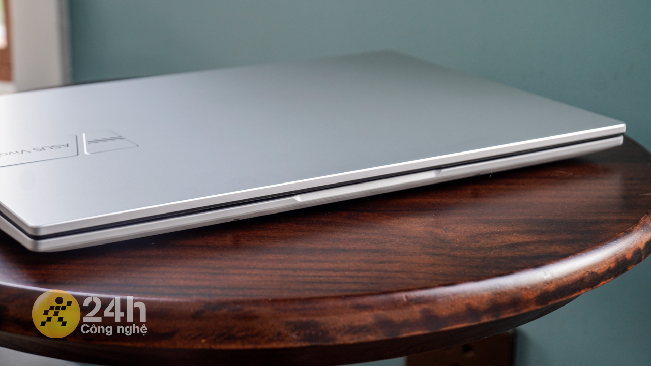 Đánh giá ASUS Vivobook 14 X1404VA