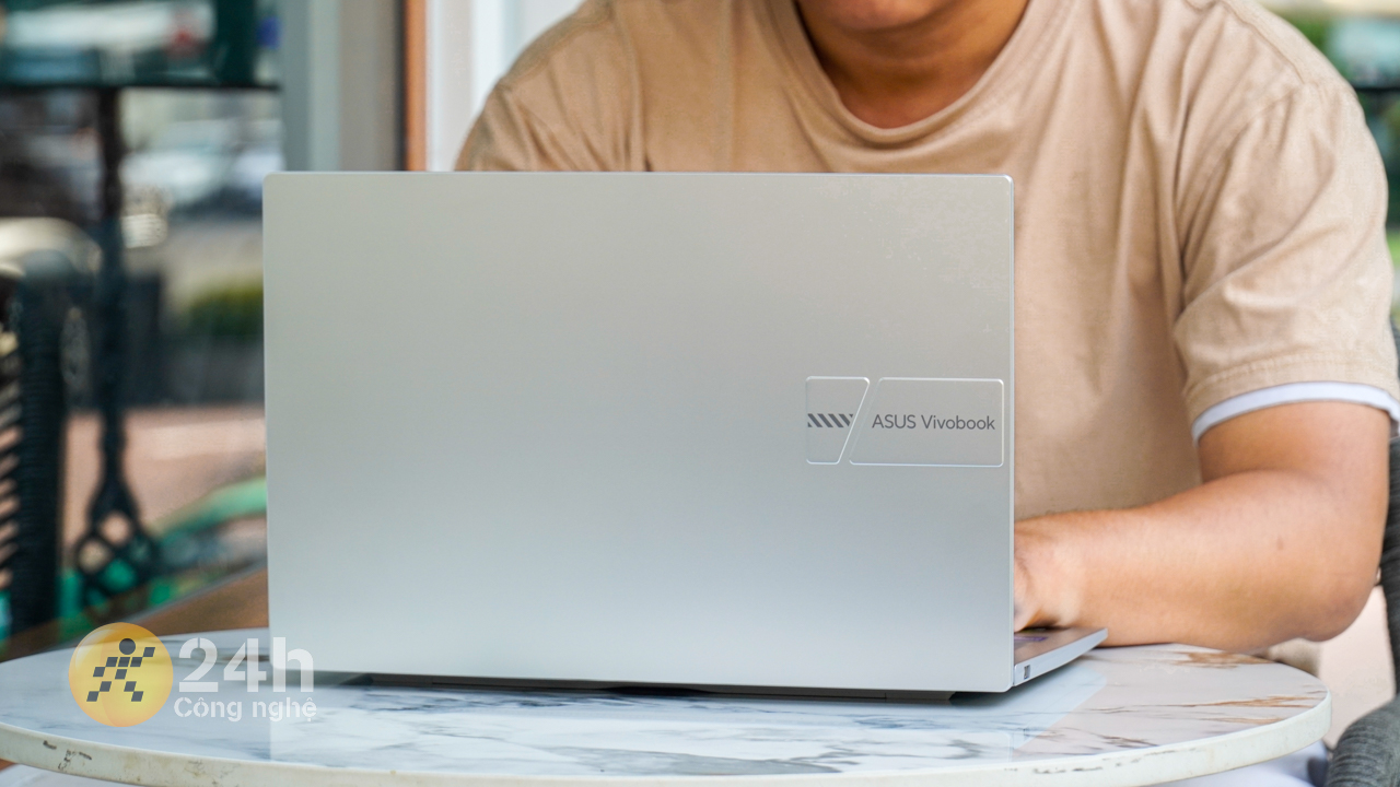 Đánh giá ASUS Vivobook 14 X1404VA