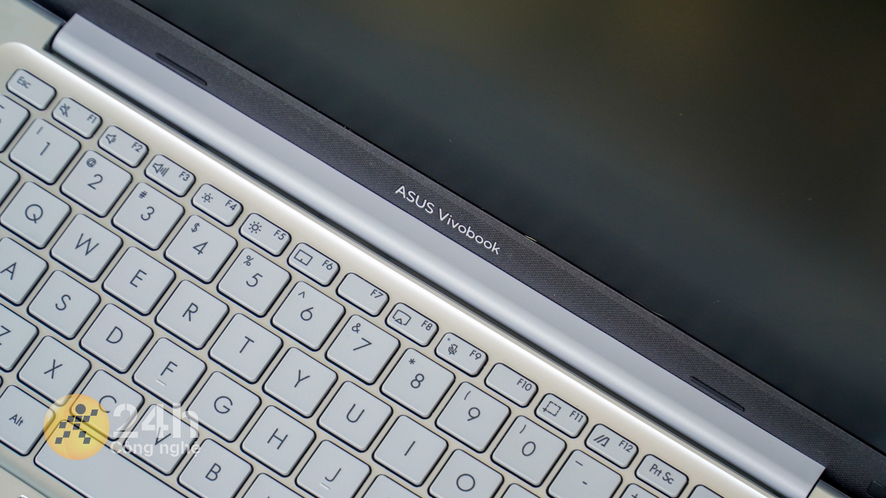 Đánh giá ASUS Vivobook 14 X1404VA