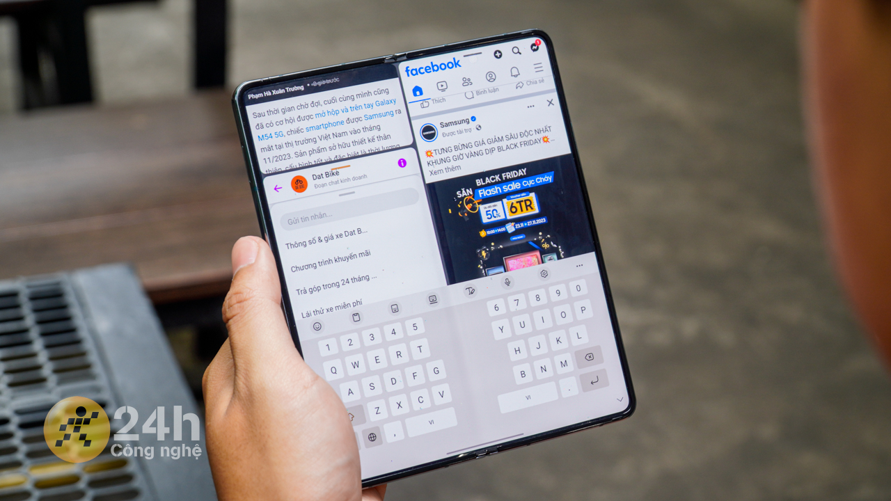 Galaxy Z Fold4 có thể mang lại trải nghiệm sử dụng rất mượt khi mở 2 -3 ứng dụng một lúc.