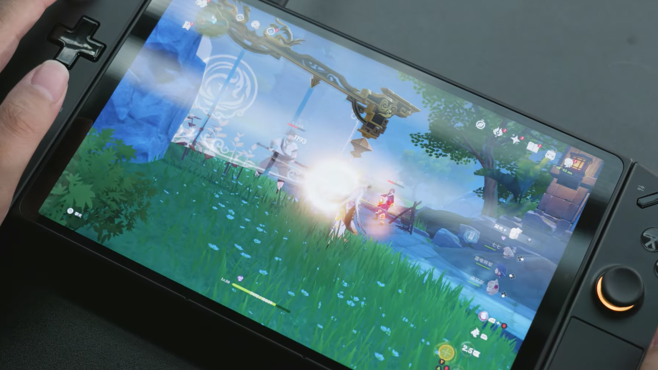 Lenovo Legion Go được trang bị màn hình IPS cho trải nghiệm chiến game chân thực