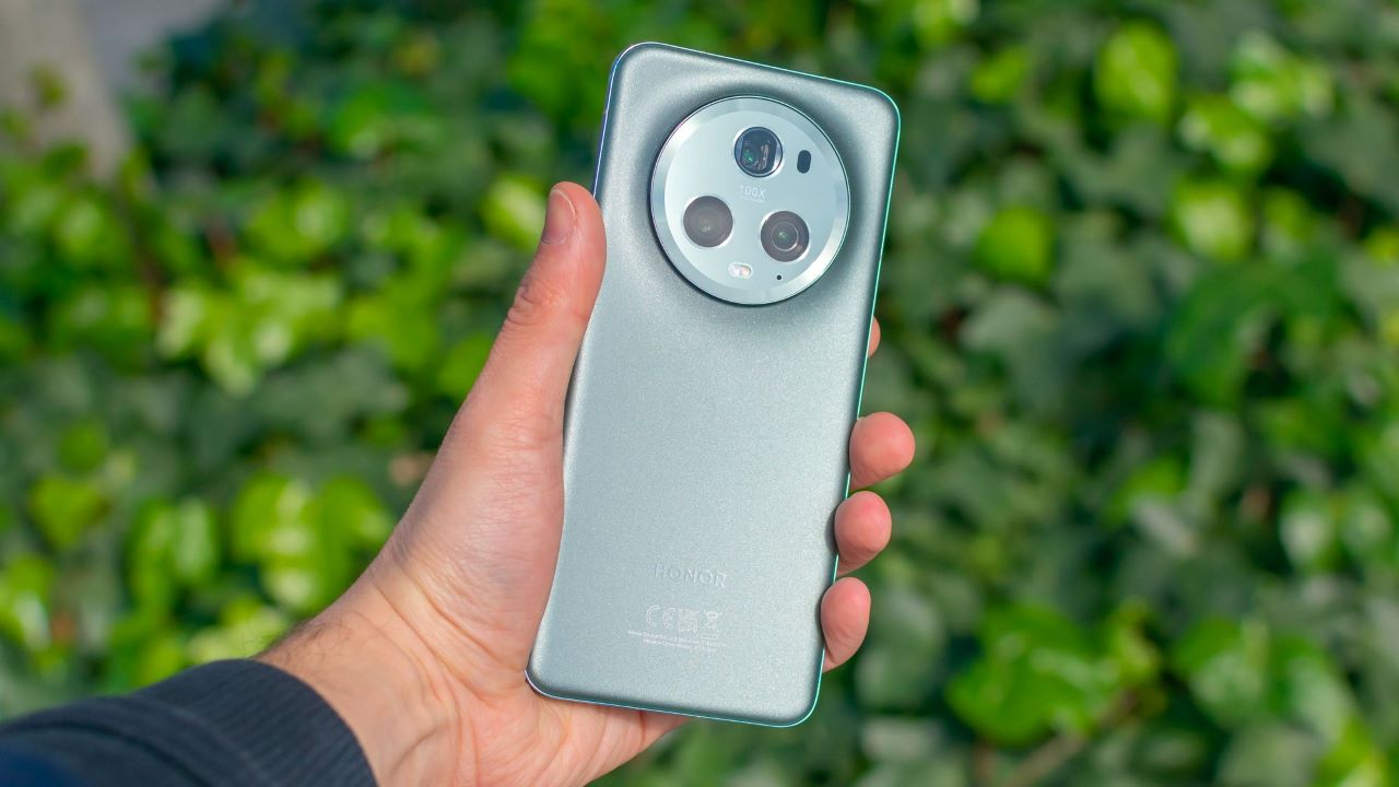 Thế hệ kế nhiệm Honor Magic5 Pro sẽ hỗ trợ nhắn tin và liên lạc qua vệ tinh