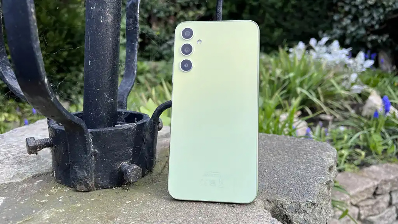 Tháng 12 nhiều ưu đãi, Galaxy A series đặc biệt giảm giá siêu đã