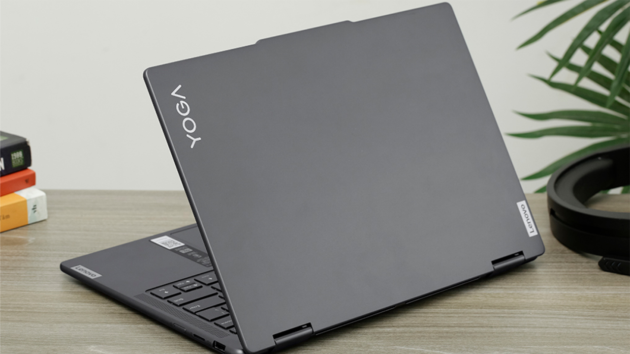 Tuần lễ thương hiệu Lenovo, laptop giảm thêm đến 700K