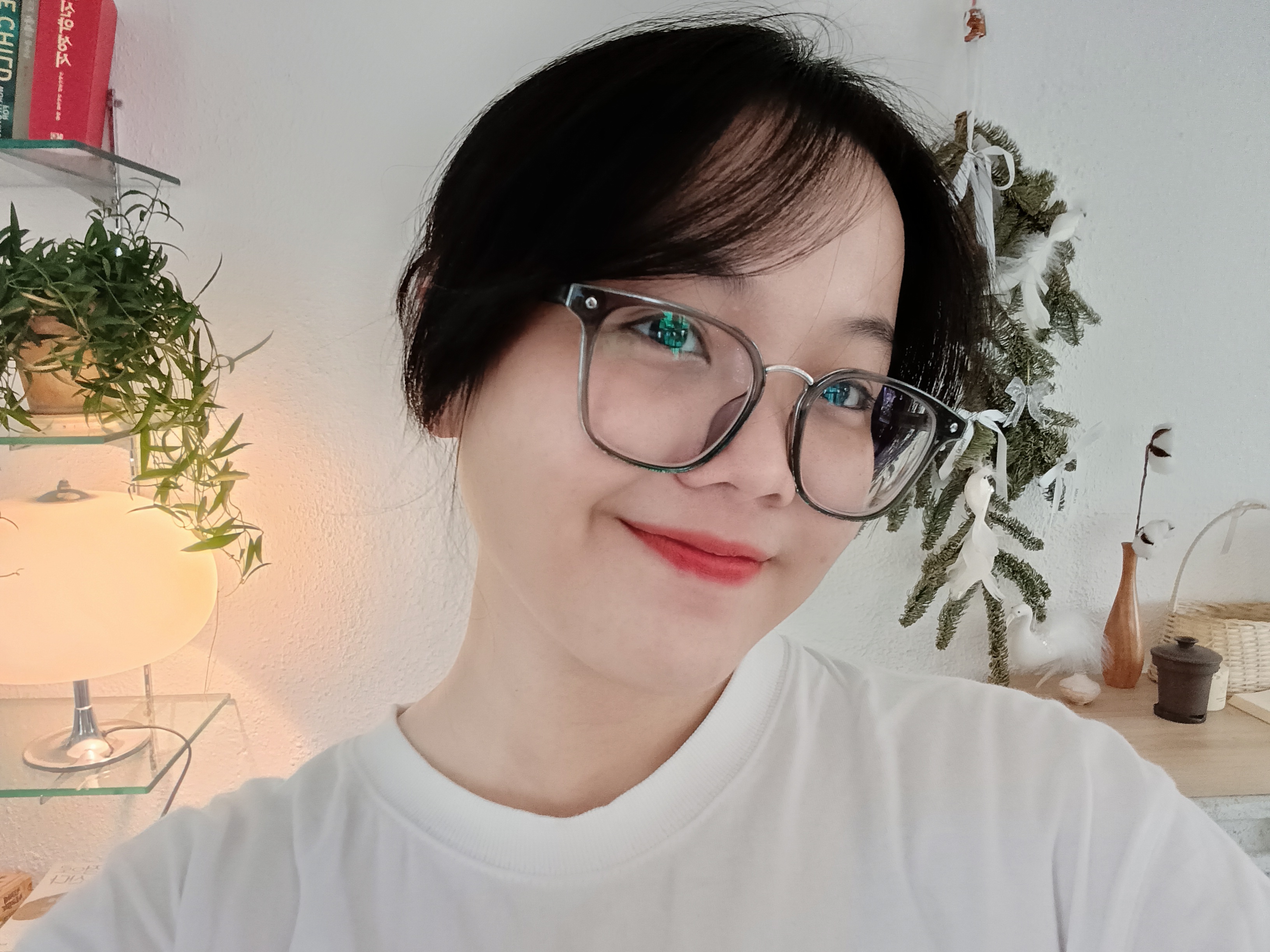 Ảnh chụp selfie trên OPPO A79 5G. Ảnh chụp selfie trên OPPO A79 5G.