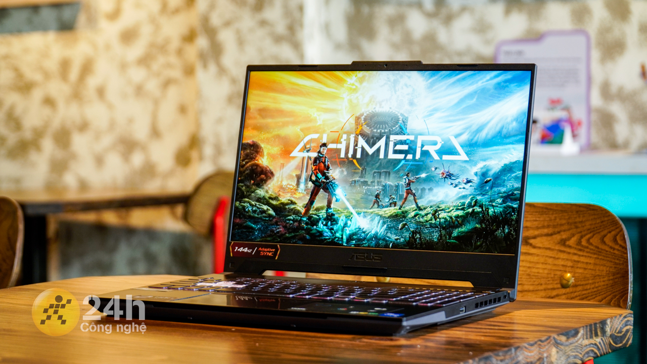 ASUS TUF F15 FX507ZC4 được trang bị màn hình IPS rộng 15.6 inch, hỗ trợ tần số quét 144 Hz