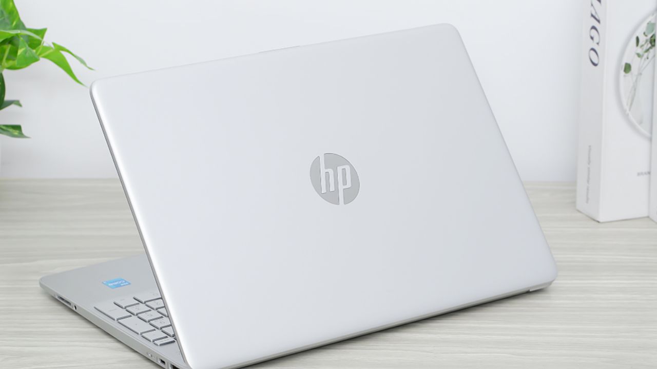 Laptop HP giá rẻ quá chỉ từ 9.29 triệu cơ hội trúng laptop Omen 16, xem ngay!