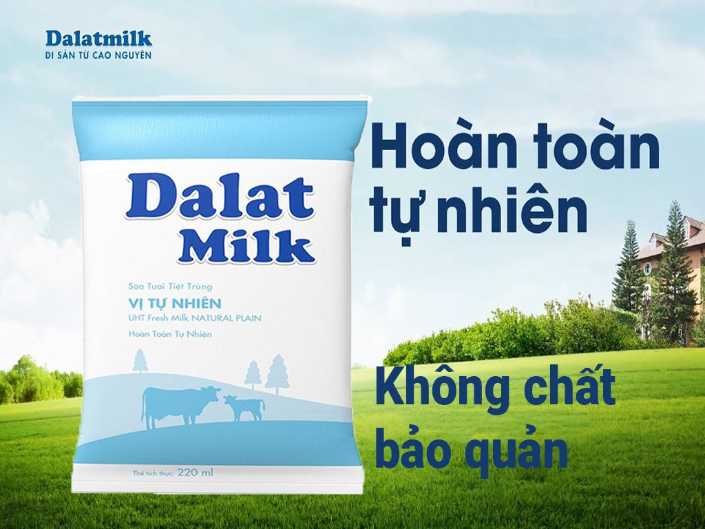 Thùng 48 bịch sữa tươi tiệt trùng vị tự nhiên Dalat Milk 220ml 1