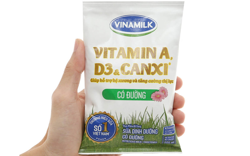 Thùng 48 bịch sữa dinh dưỡng có đường Vinamilk A&D3 220ml 1