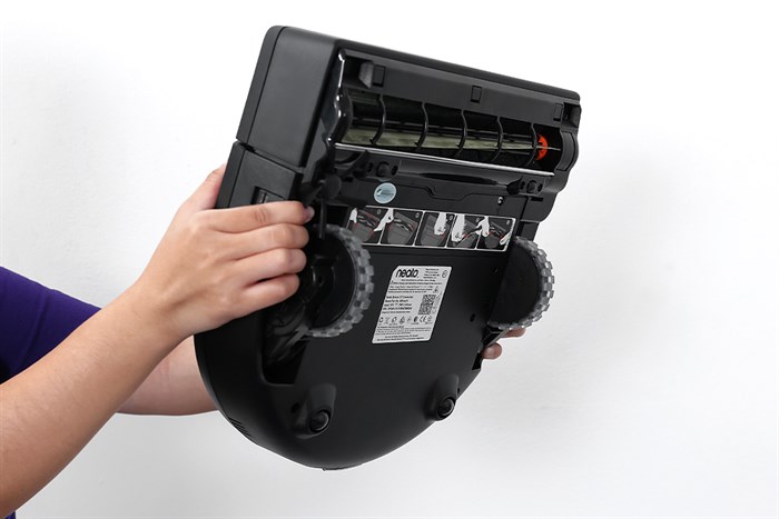 Robot hút bụi Neato Botvac Connected D702 Màu Đen - Xám