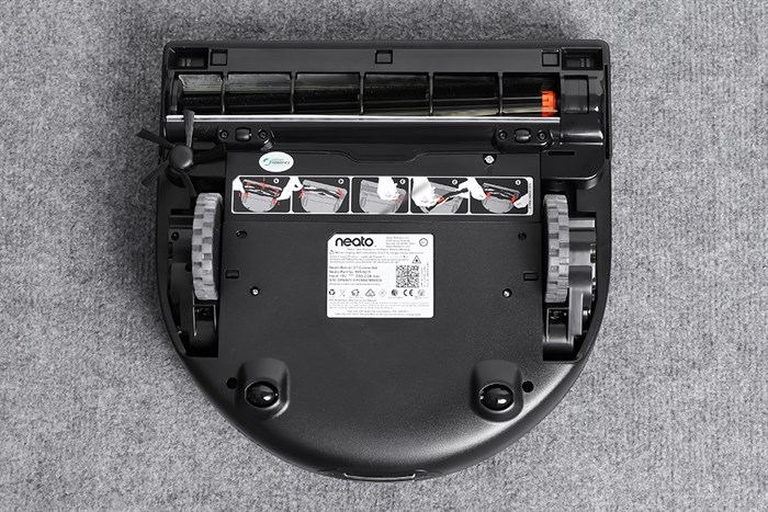 Robot hút bụi Neato Botvac Connected D702 Màu Đen - Xám