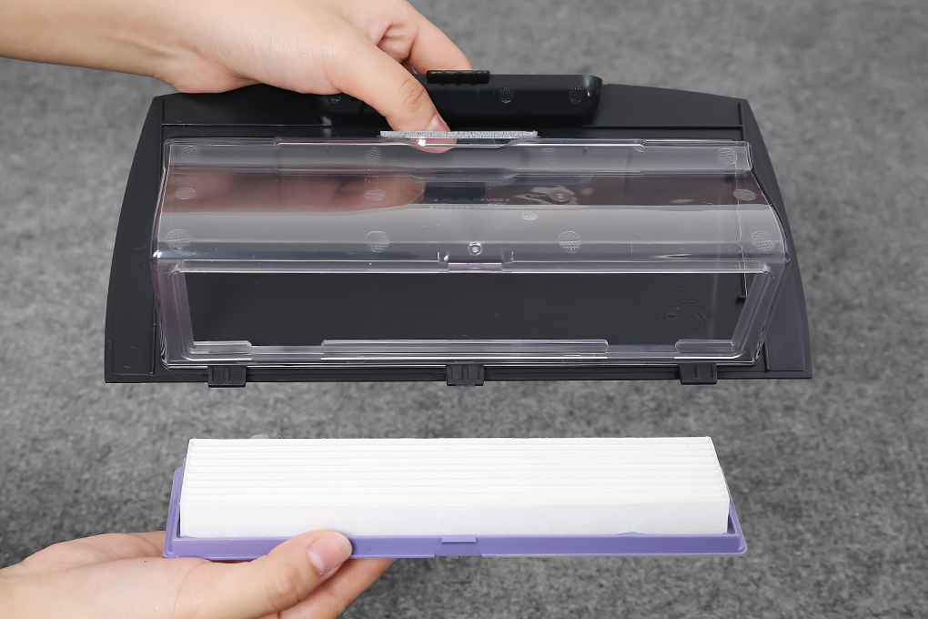 Robot hút bụi Neato Botvac Connected D401 Màu Đen