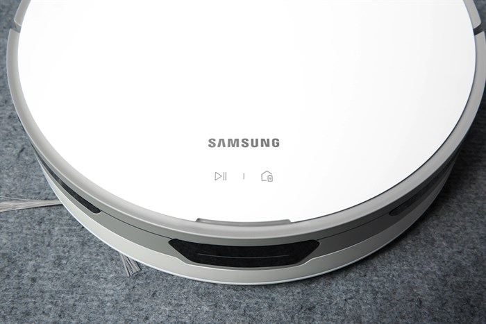Robot hút bụi Samsung VR30T85513W/SV Màu Trắng