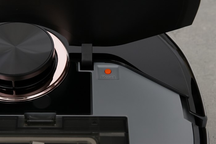 Robot hút bụi lau nhà Uwant U200 Màu Đen