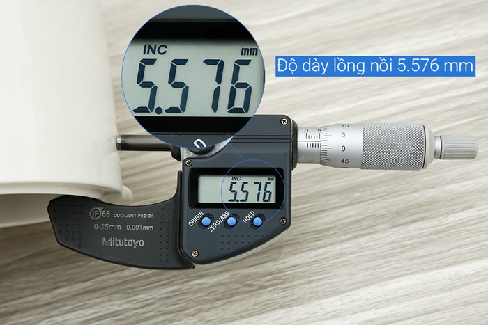 Nồi nấu chậm Bonbébé 0.8 lít BB-37 Màu Xanh da trời