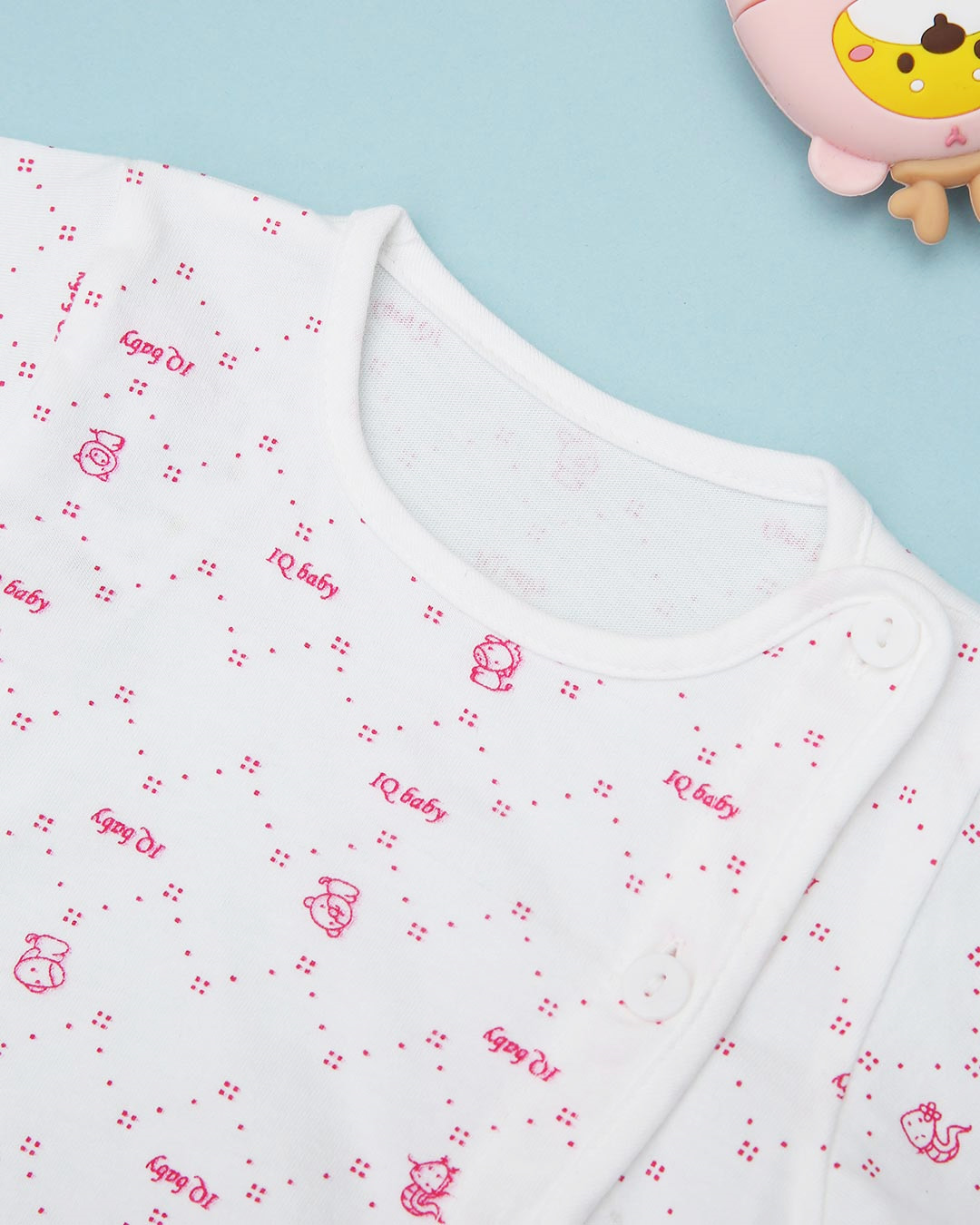 Áo tay dài in hình bông hồng IQ Baby màu trắng 18