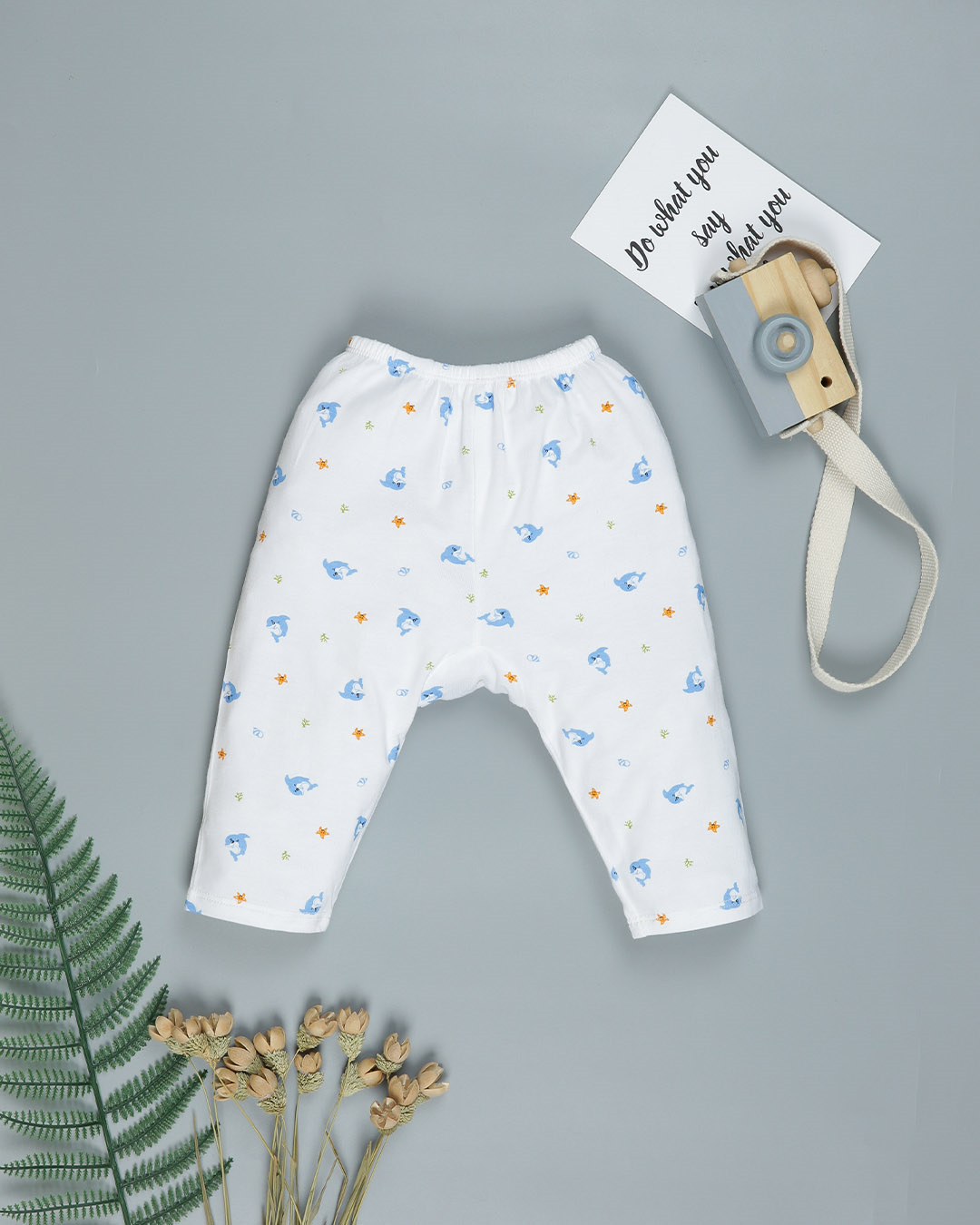 Combo 2 quần dài cotton IQ Baby màu trắng in cá heo xanh