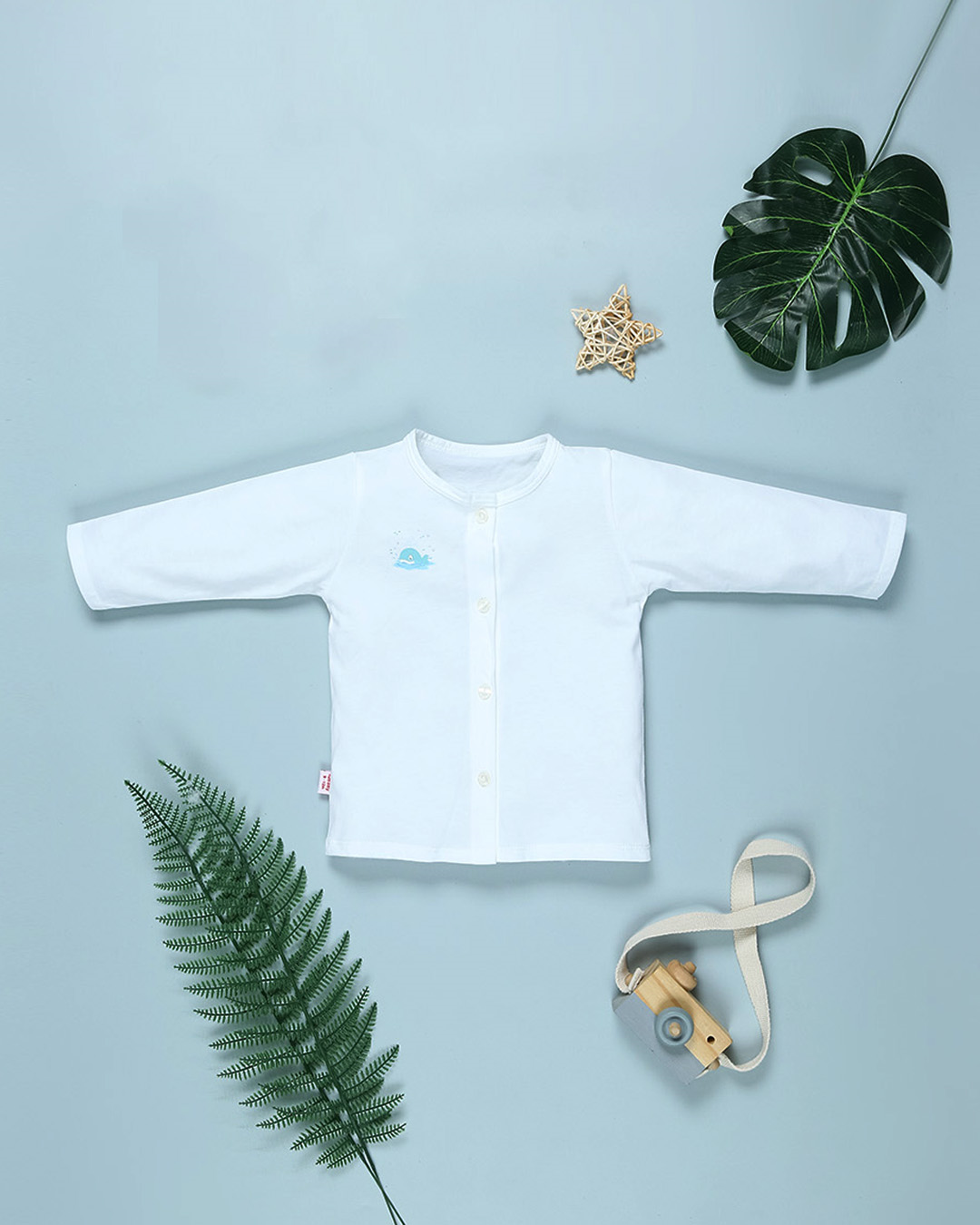 Áo tay dài in hình cá voi IQ Baby màu trắng 5