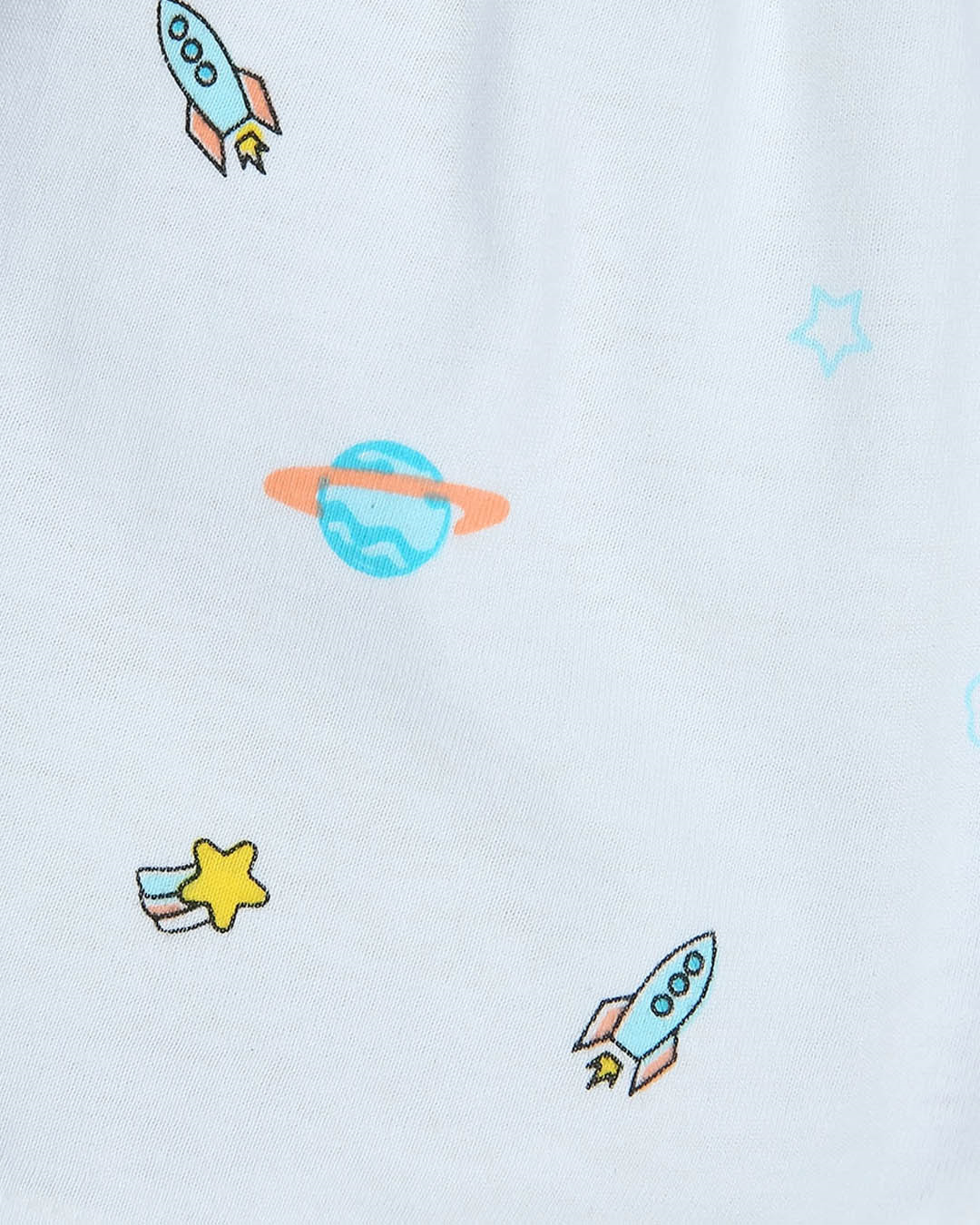 Quần ngắn in quả địa cầu IQ Baby màu trắng 5