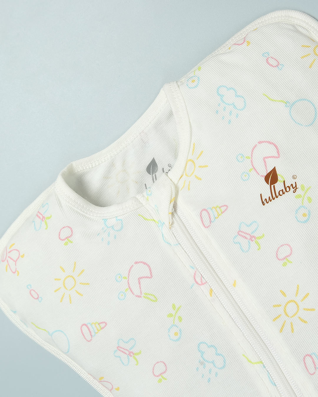 Nhộng chũn có khóa Lullaby NH849R 1 - 3 tháng màu trắng 3