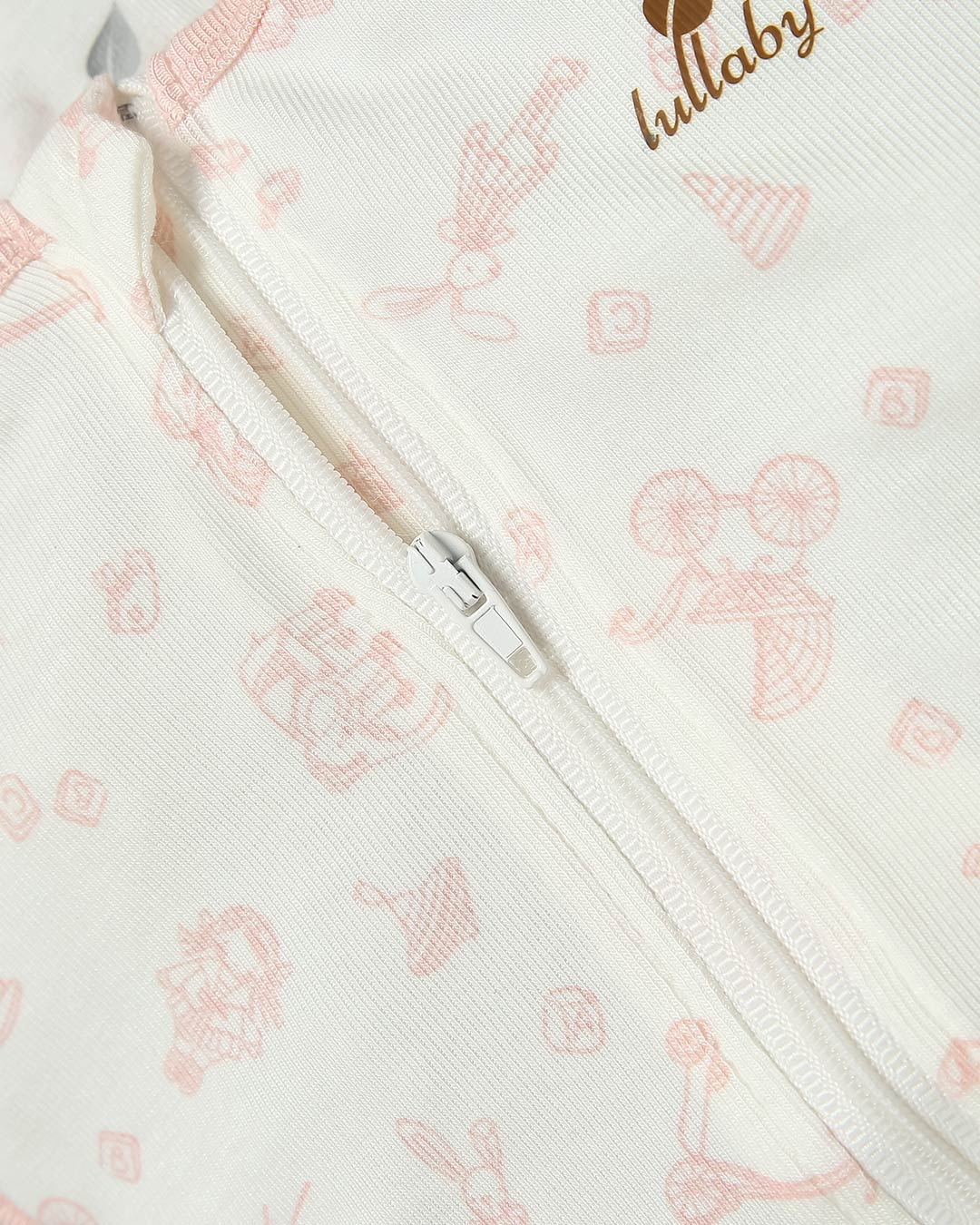 Nhộng chũn có khóa Lullaby NH849R 1 - 3 tháng màu trắng 12