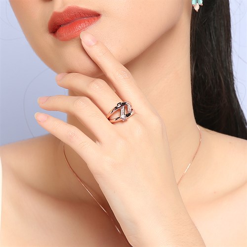 Nhẫn Hợp Kim Nữ AvaJi Đính Đá AVJ.R000281.00 Màu Vàng Hồng
