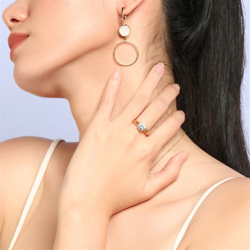 Nhẫn Hợp Kim Đính Đá Nữ AvaJi AVJ.R000297.00 Màu Vàng