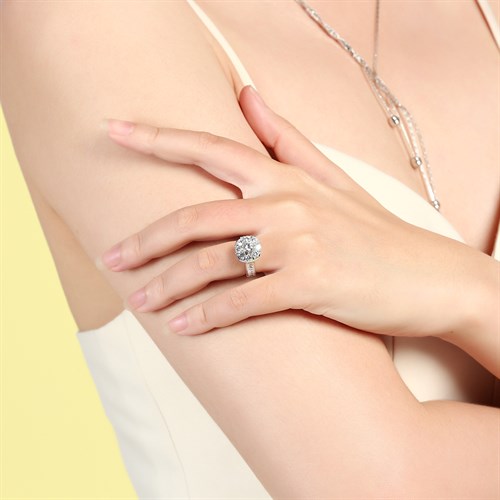 Nhẫn Bạc Nữ Đính Đá Mạ Vàng Trắng AvaJi AVJ.R000402 Màu Bạc