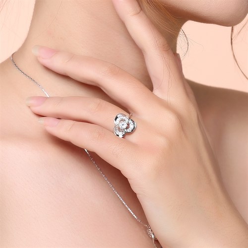 Nhẫn Bạc Nữ Đính Đá Mạ Vàng Trắng AvaJi AVJ.R000441 Màu Bạc