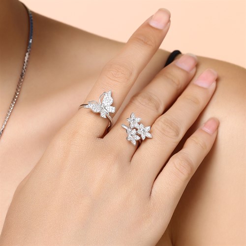 Nhẫn Bạc Nữ Đính Đá Mạ Vàng Trắng AvaJi AVJ.R000551 Màu Bạc