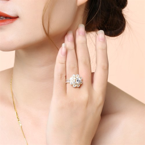 Nhẫn Bạc Nữ Đính Đá Mạ Vàng 18K AvaJi AVJ.R000575 Màu Vàng