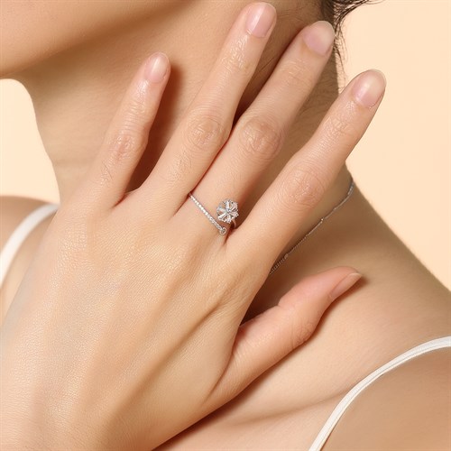 Nhẫn Hợp Kim Đính Đá Nữ AvaJi AVJ.R000730.00 Màu Bạc