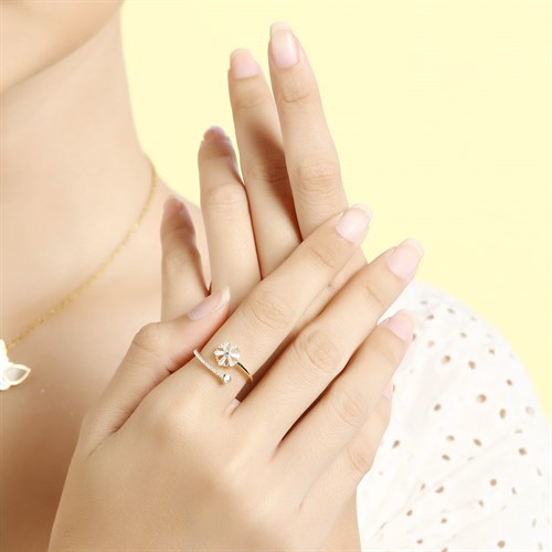 Nhẫn Hợp Kim Nữ Đính Đá AvaJi AVJ.R000731.00 Màu Vàng