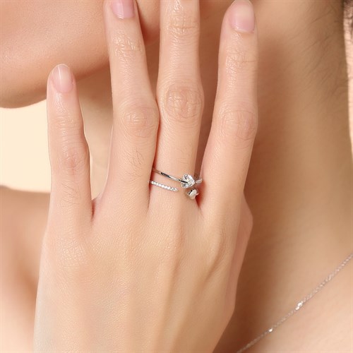 Nhẫn Hợp Kim Nữ Đính Đá AvaJi AVJ.R000755.00 Màu Bạc