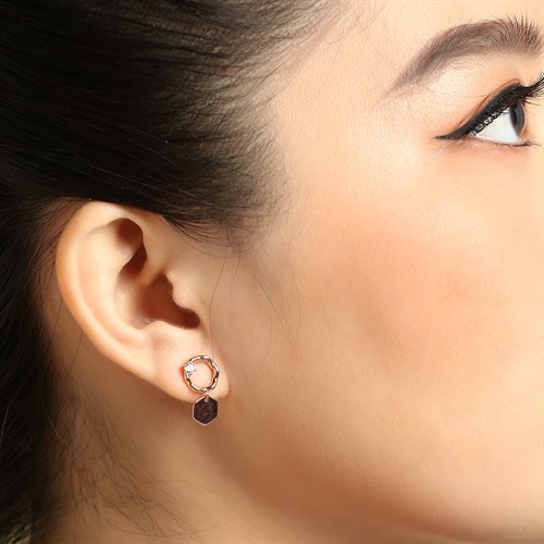 Bông Tai Hợp Kim Nữ AvaJi Đính Đá AVJ.E000027.00 Màu Vàng