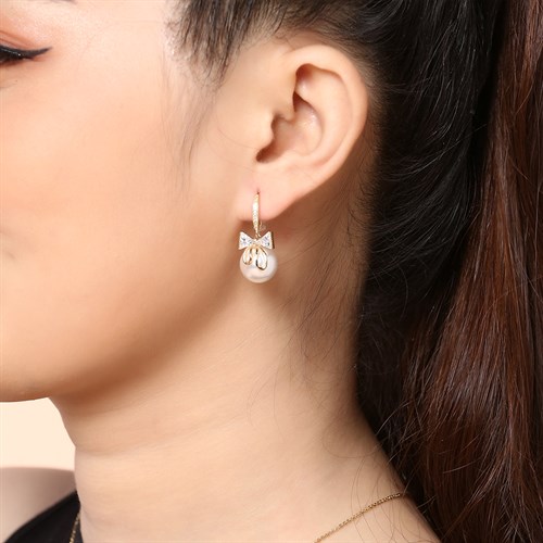 Bông Tai Hợp Kim Nữ AvaJi Đính Đá AVJ.E000006.00 Màu Vàng