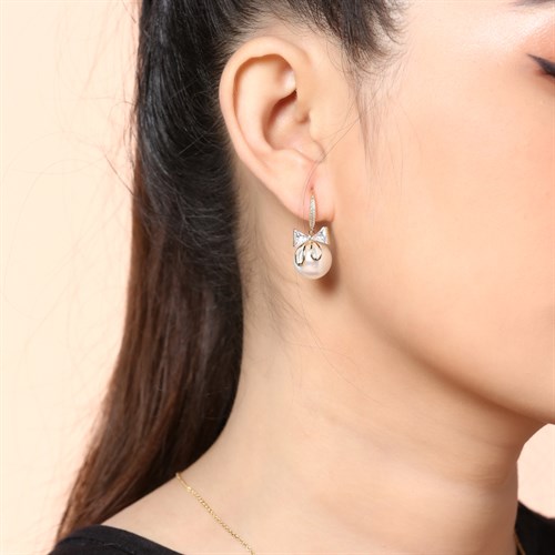 Bông Tai Hợp Kim Nữ AvaJi Đính Đá AVJ.E000006.00 Màu Vàng