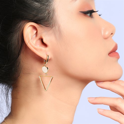 Bông Tai Hợp Kim Nữ AvaJi AVJ.E000018.00 Màu Vàng