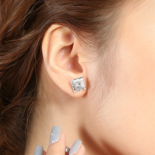 Bông Tai Bạc Nữ Đính Đá Mạ Vàng Trắng AvaJi AVJ.E000171.00 Màu Bạc