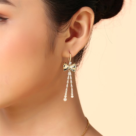 Bông Tai Hợp Kim Nữ Đính Đá AvaJi AVJ.E000236.00 Màu Vàng